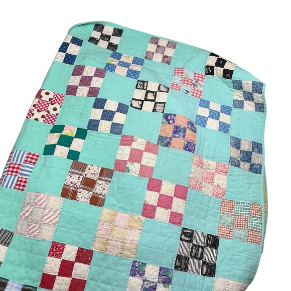 Vintage handstitched nine patch multicolored quilt 64 x 78 USA made - Picture 2 of 10